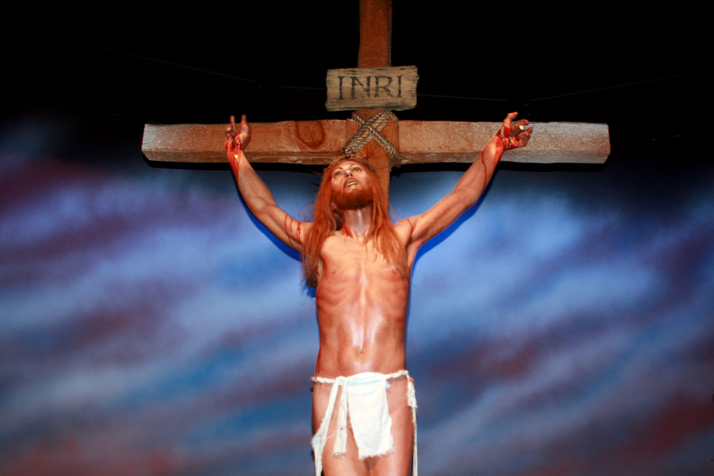 Images of crucified Jesus